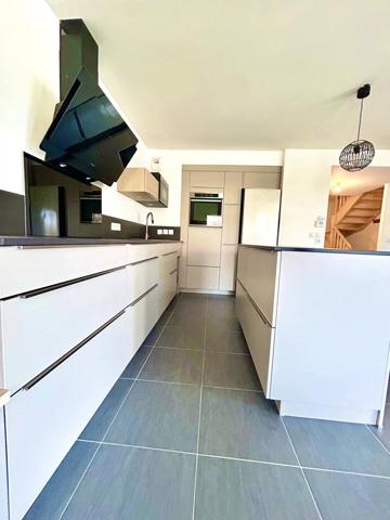 Appartement T4 en duplex à Saint-Jeoire-Prieuré avec garage et cellier