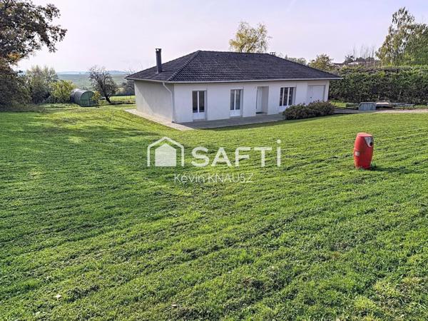 Maison de plain pied de 90m2 avec garage sur un terrain de 1400m2