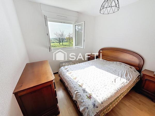 Maison de plain pied de 90m2 avec garage sur un terrain de 1400m2