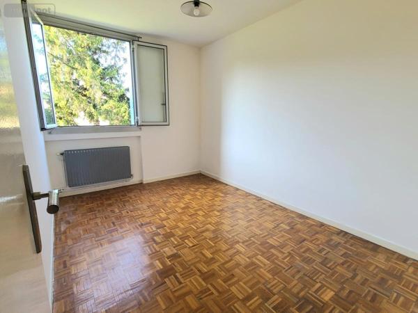 Appartement à vendre à Pierrelatte dans la Drôme (26700), ref : 26060-825
