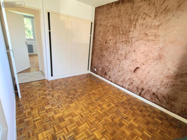 Appartement à vendre à Pierrelatte dans la Drôme (26700), ref : 26060-825