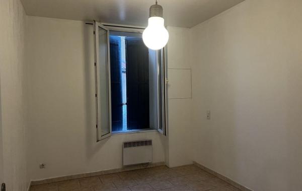 Vente Appartement P2 1er étage Saint-gilles   