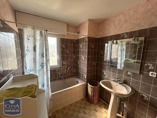 Appartement à louer 4 pièces 92.23m²