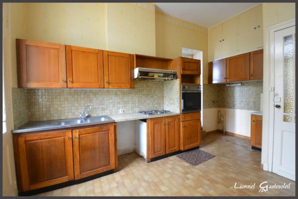 Maison bourgeoise de caractère à vendre 16 pièces SAINTE FOY LA GRANDE (33)