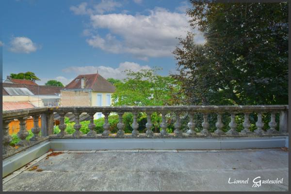 Maison bourgeoise de caractère à vendre 16 pièces SAINTE FOY LA GRANDE (33)