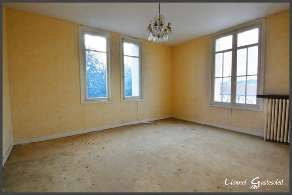 Maison bourgeoise de caractère à vendre 16 pièces SAINTE FOY LA GRANDE (33)