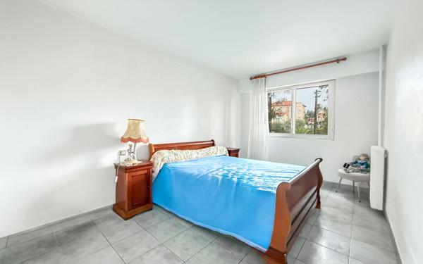 Appartement à vendre    3 pièces • 80,45 m2 Cagnes-sur-Mer