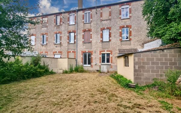 Maison à vendre    5 pièces •  Janville