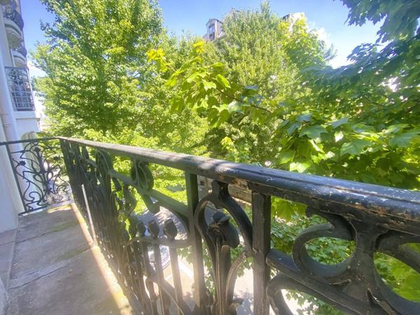 03200 VICHY APPARTEMENT 2 PIÈCES AVEC BALCON -COEUR DE VILLE