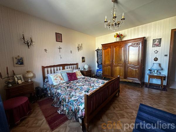 Vente Appartement139 m² - 4 Pièces - SAINT AMAND MONTROND (18200)