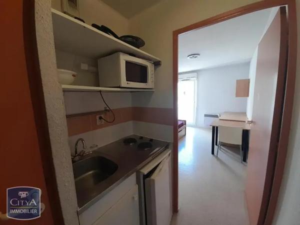 Appartement à louer 1 pièce 17.4m² Nîmes (30000)
