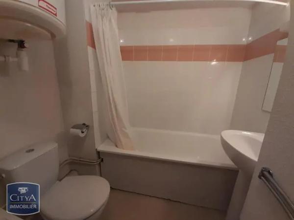 Appartement à louer 1 pièce 17.4m² Nîmes (30000)