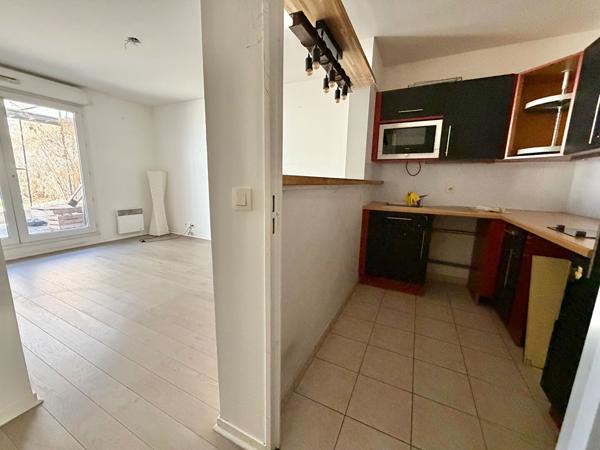 F2 de 39 m² + 34 m² de jardin/terrasse Rer D & B