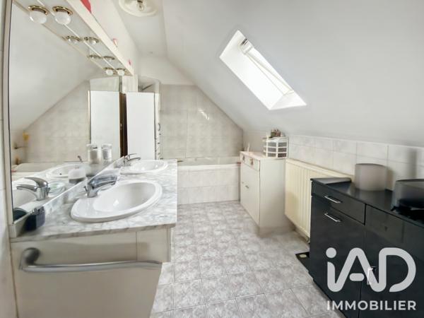 Maison à vendre 5 pièces 80 m² Villecresnes