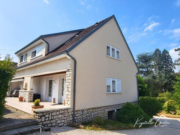 Maison familiale, 5 chambres idéalement située à Dole