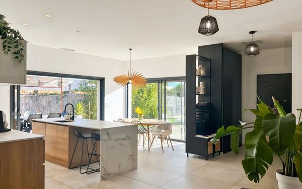 Maison à vendre    4 pièces •  Marseillan