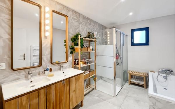 Maison à vendre    4 pièces •  Marseillan