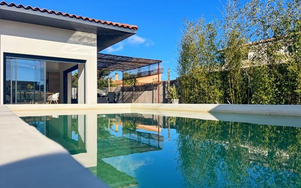 Maison à vendre    4 pièces •  Marseillan