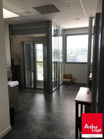 Bureaux à louer à Châteauneuf-sur-Isère environnement moderne et lumineux