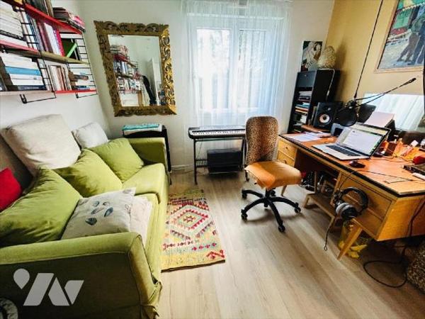 Vous cherchez une maison alliant modernité, confort et charme ? Venez découvrir cette superbe m...