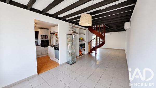 Maison à vendre 5 pièces 103 m² Saint-Pierre-lès-Nemours