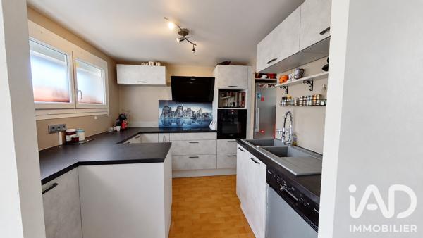 Maison à vendre 5 pièces 103 m² Saint-Pierre-lès-Nemours