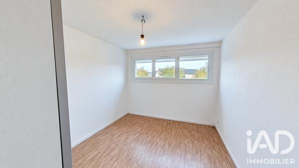 Maison à vendre 5 pièces 103 m² Saint-Pierre-lès-Nemours