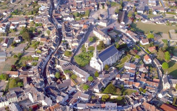 Immeuble à vendre    8 pièces •  Sainte-Maure-de-Touraine