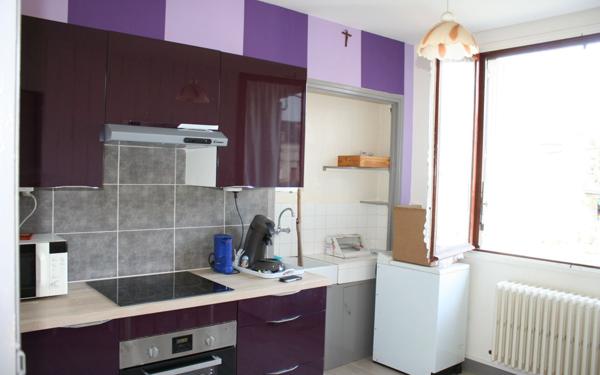 Immeuble à vendre    8 pièces •  Sainte-Maure-de-Touraine
