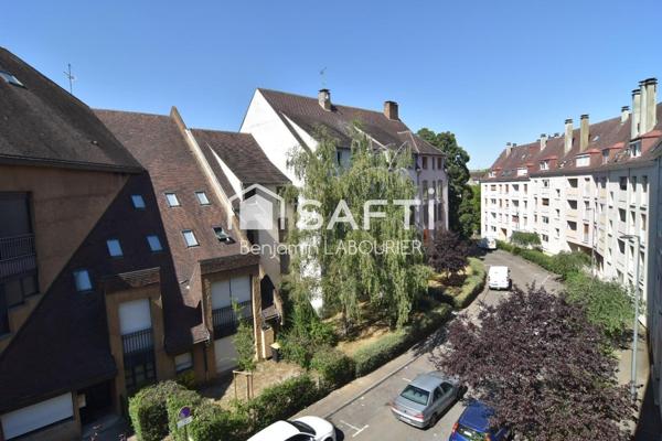 Appartement T4 lumineux avec balcon – Quartier bibliothèque