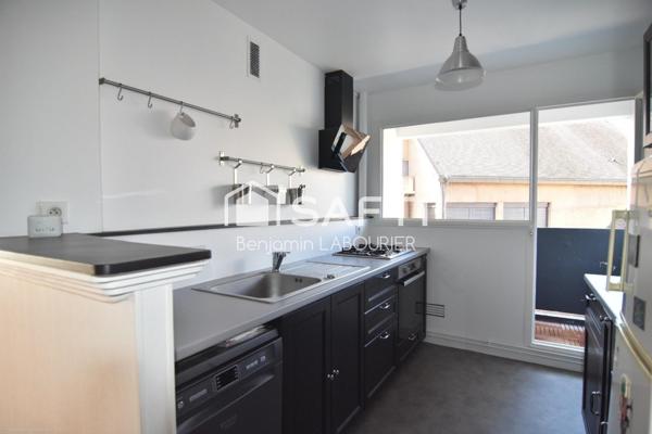 Appartement T4 lumineux avec balcon – Quartier bibliothèque