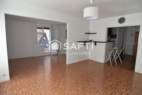 Appartement T4 lumineux avec balcon – Quartier bibliothèque