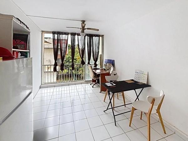 APPARTEMENT T2 AU 2EME ETAGE