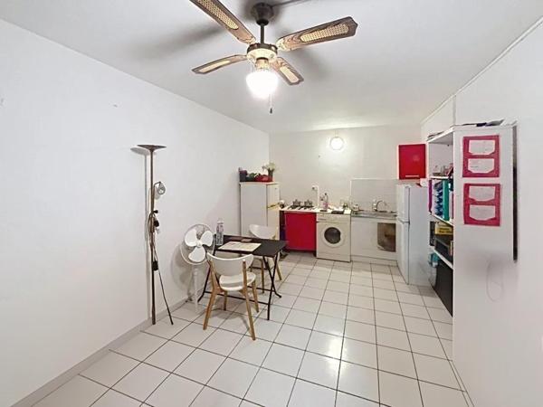 APPARTEMENT T2 AU 2EME ETAGE