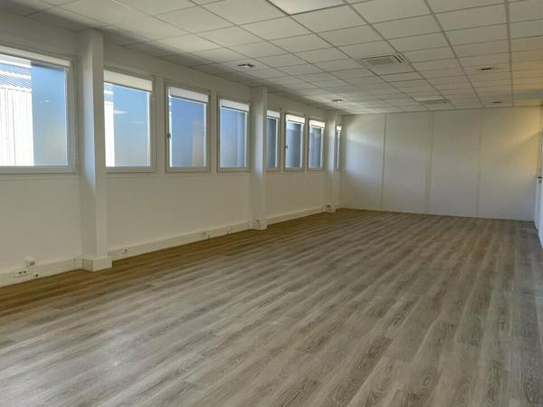 À LOUER - LE HAVRE - BUREAUX - 60 m²