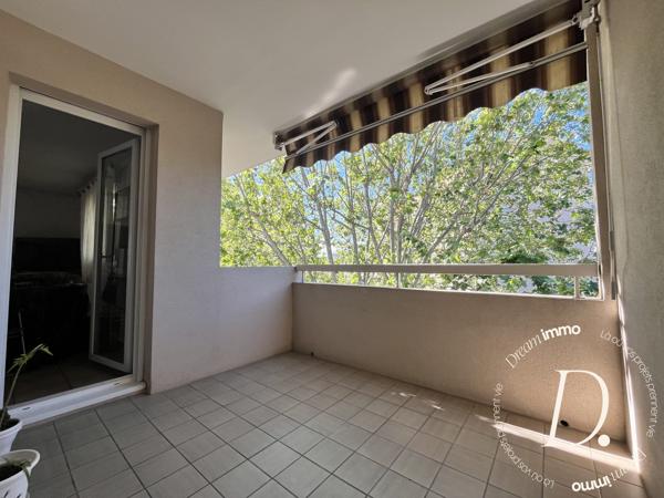 Lumineux T3 avec balcon et parking privé quartier La Planquette