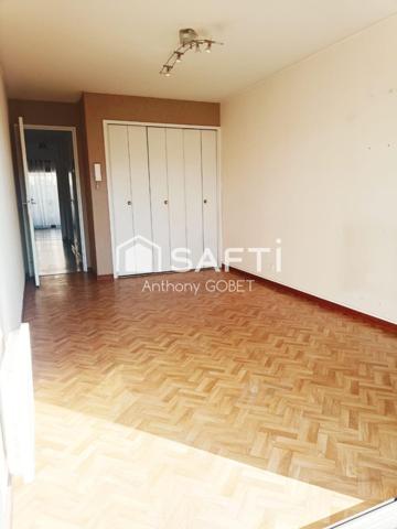 appartement 94m2 , 4P traversant lumineux , balcon, terrasse , cave, 2 salle d'eau ,3wc