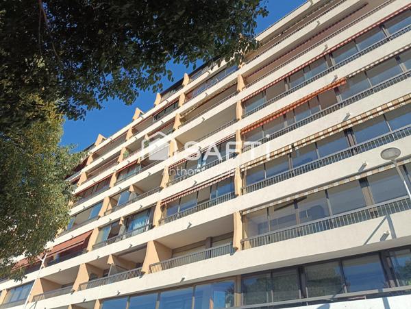 appartement 94m2 , 4P traversant lumineux , balcon, terrasse , cave, 2 salle d'eau ,3wc