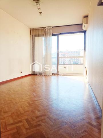 appartement 94m2 , 4P traversant lumineux , balcon, terrasse , cave, 2 salle d'eau ,3wc