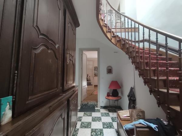 À vendre - Maison bourgeoise, 9 pièces située à Condom (32100)