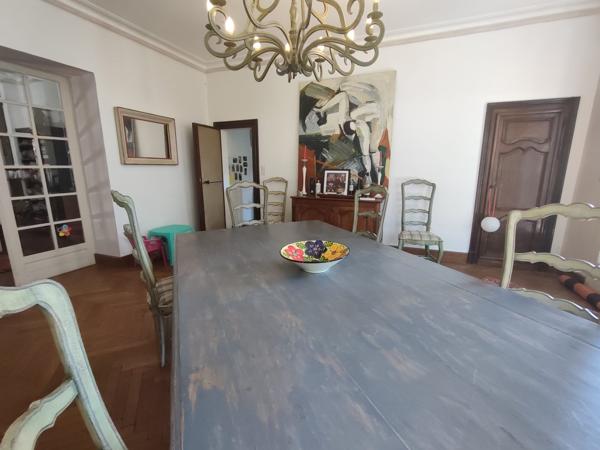 À vendre - Maison bourgeoise, 9 pièces située à Condom (32100)