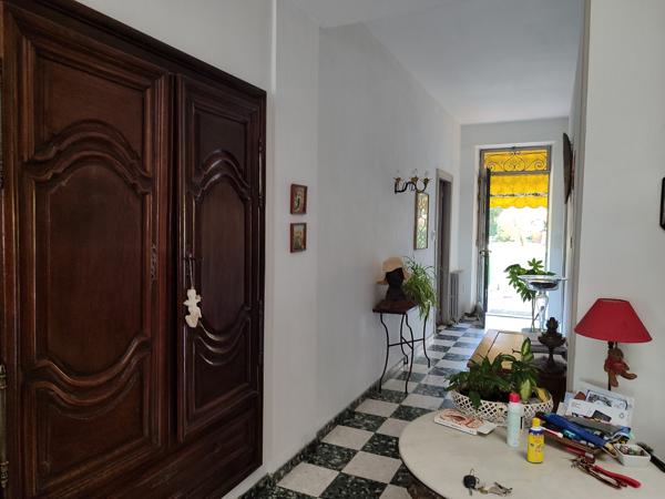 À vendre - Maison bourgeoise, 9 pièces située à Condom (32100)