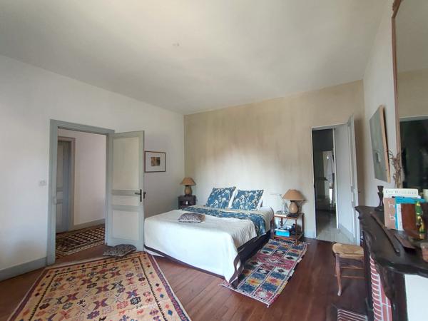 À vendre - Maison bourgeoise, 9 pièces située à Condom (32100)