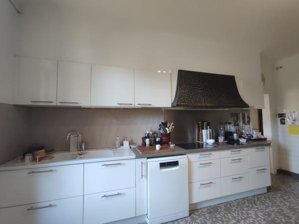 À vendre - Maison bourgeoise, 9 pièces située à Condom (32100)