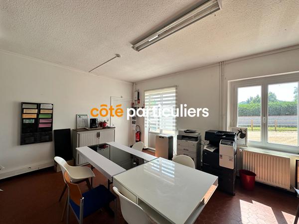 Vente Local commercial900 m² - CHASPINHAC (43700)