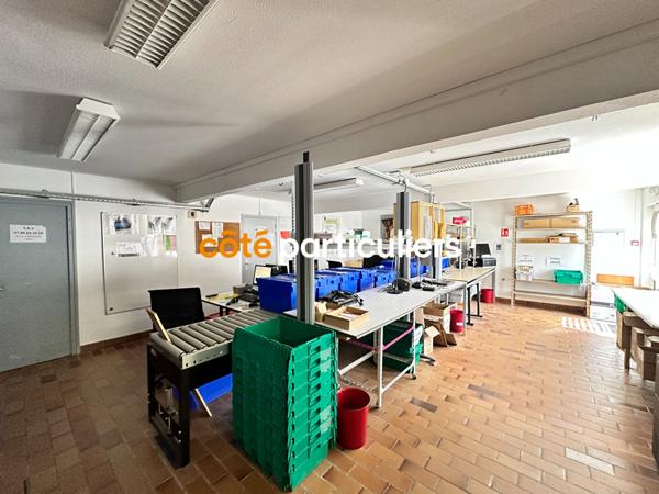 Vente Local commercial900 m² - CHASPINHAC (43700)