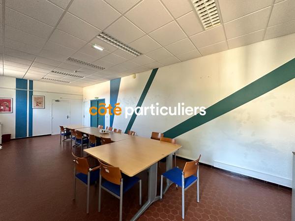 Vente Local commercial900 m² - CHASPINHAC (43700)