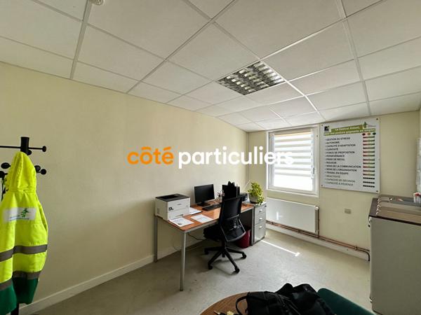 Vente Local commercial900 m² - CHASPINHAC (43700)