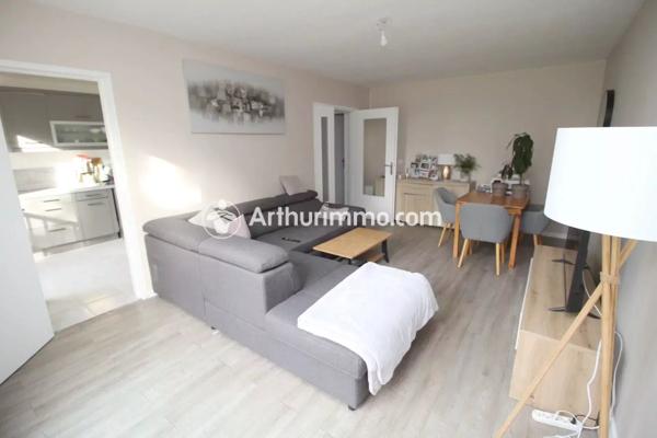 Location Appartement 3 pièces 73 m2 à Savigny-le-Temple