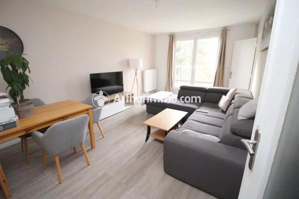 Location Appartement 3 pièces 73 m2 à Savigny-le-Temple